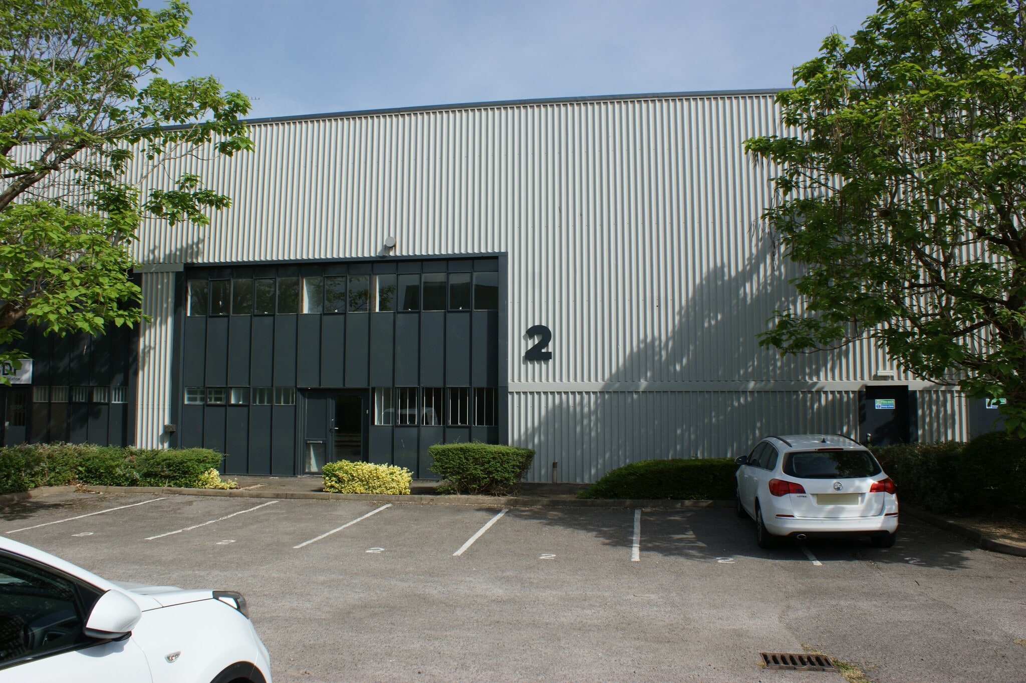 Cartwright Rd, Stevenage to rent Building Photo- Image 1 of 6