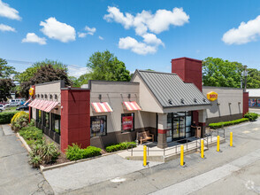 Centereach Mall, Centereach, NY for rent Primary Photo- Image 1 of 12