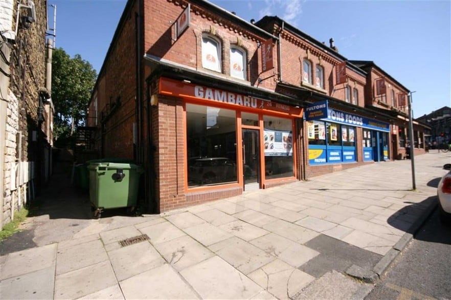 Station Para, Harrogate to rent - Primary Photo - Image 1 of 4
