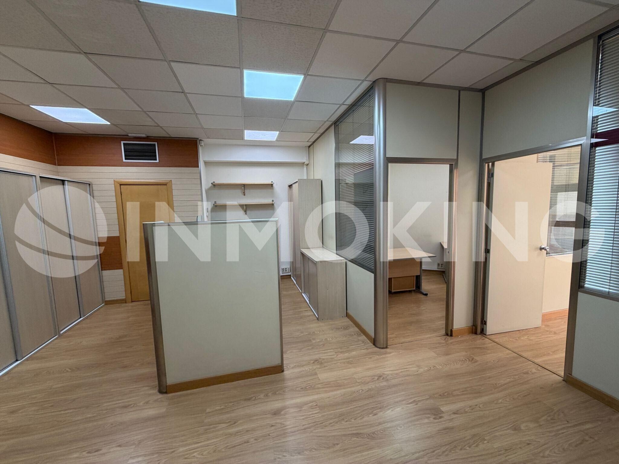 Office in Coslada, Madrid to rent Primary Photo- Image 1 of 4