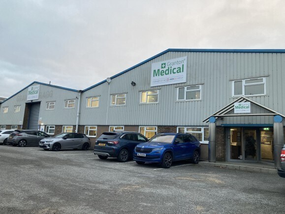 Parkway Close, Sheffield to rent Building Photo- Image 1 of 3