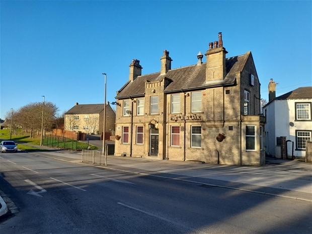 349 Bradford Rd, Liversedge for sale Primary Photo- Image 1 of 3