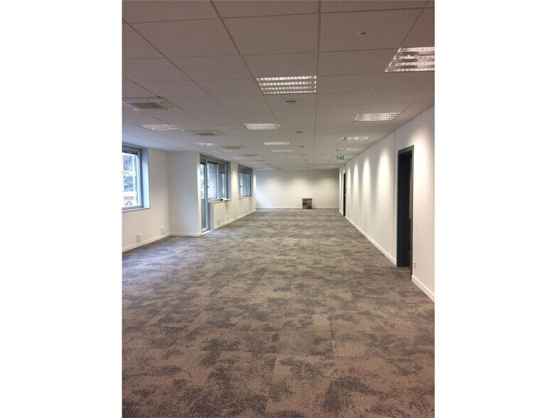 Office in Boulogne-Billancourt to rent - Interior Photo - Image 3 of 15