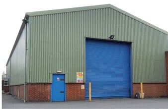 Second Ave, Kingswinford to rent Interior Photo- Image 2 of 2