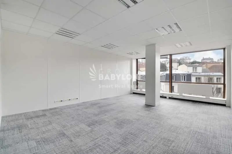 1 Rue Royale, Saint-Cloud to rent Building Photo- Image 1 of 3