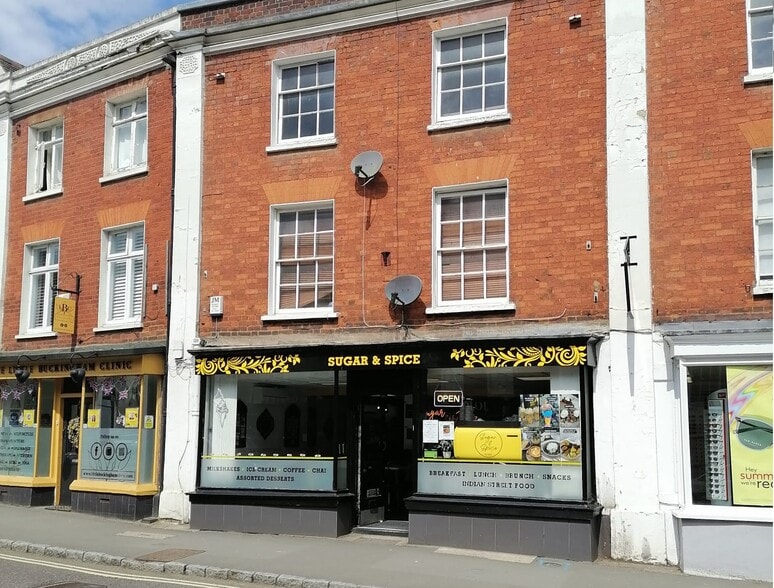 14 Market Sq, Buckingham to rent - Building Photo - Image 2 of 14