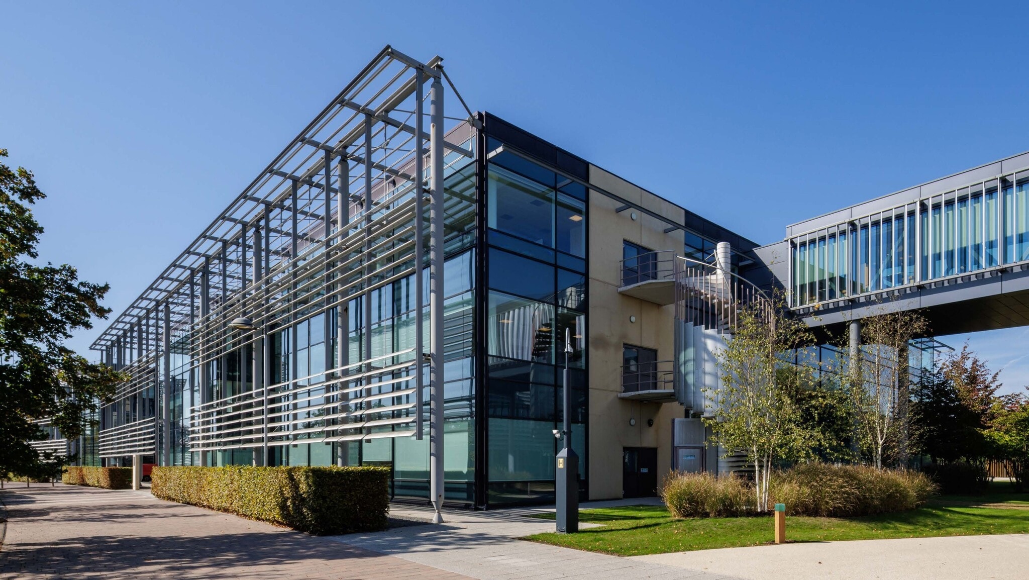 Sanderson Rd, Uxbridge to rent Building Photo- Image 1 of 9