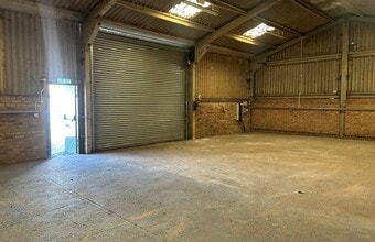 Stanford Rd, Langford to rent Interior Photo- Image 2 of 2