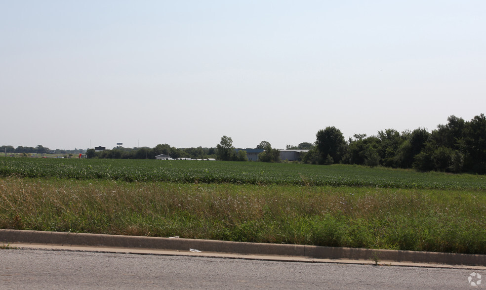 E US-40 Hwy, Odessa, MO for sale - Primary Photo - Image 1 of 1