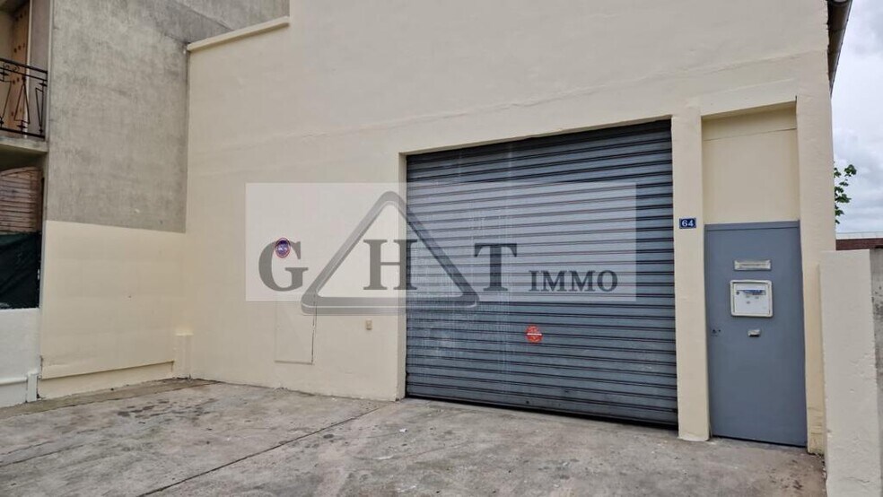 Industrial in Drancy to rent - Building Photo - Image 2 of 9
