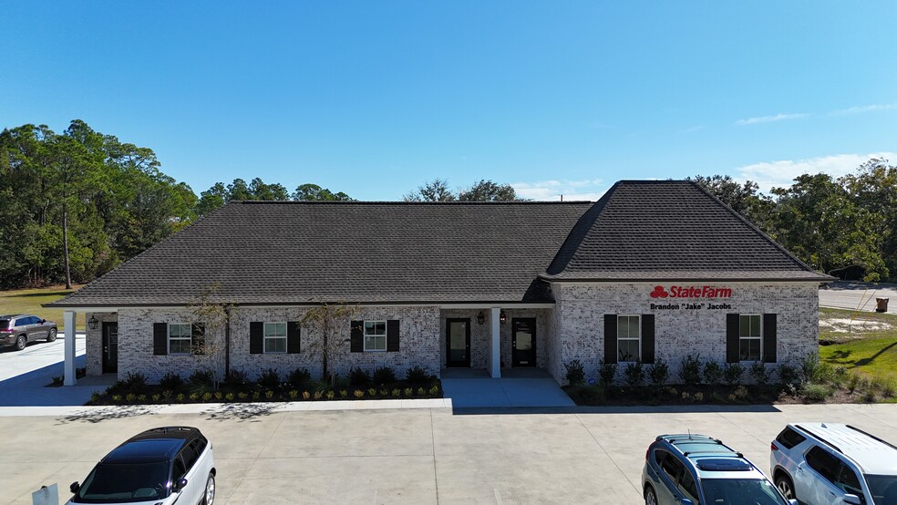 1978 Popp's Ferry, Biloxi, MS for rent - Primary Photo - Image 1 of 3