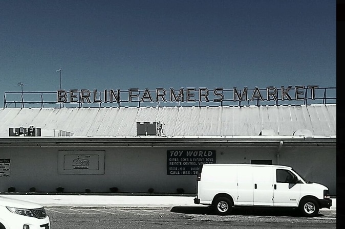 41 Clementon Rd, Berlin, NJ to rent - Primary Photo - Image 3 of 5