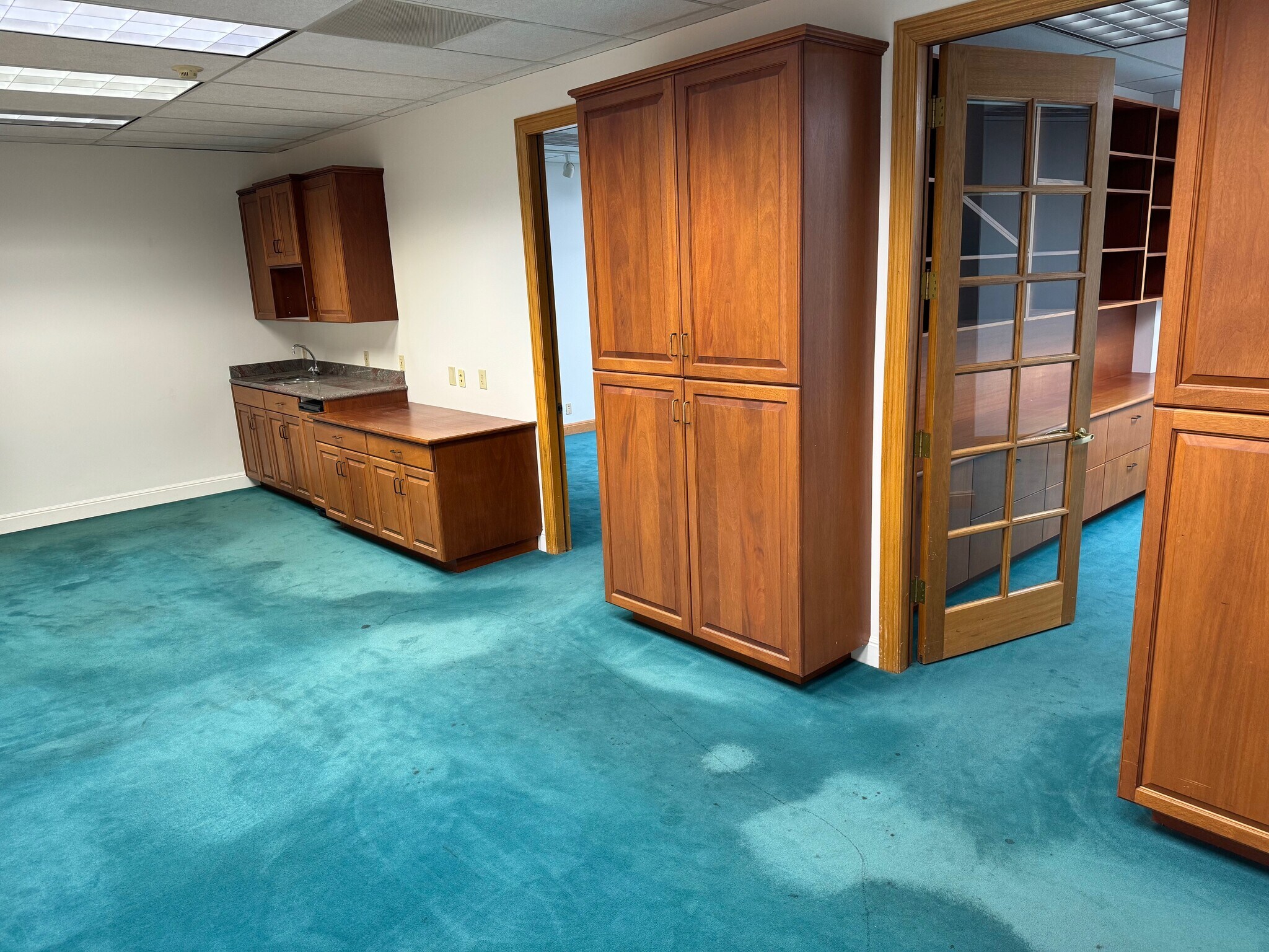 430 Cambridge Ave, Palo Alto, CA to rent Interior Photo- Image 1 of 11