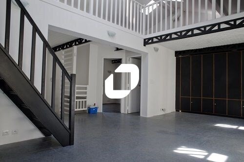 Office in Boulogne-Billancourt for sale Building Photo- Image 1 of 16