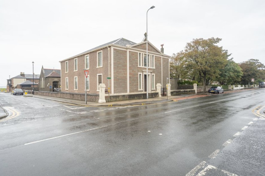 32 Henrietta St, Girvan for sale - Primary Photo - Image 1 of 3