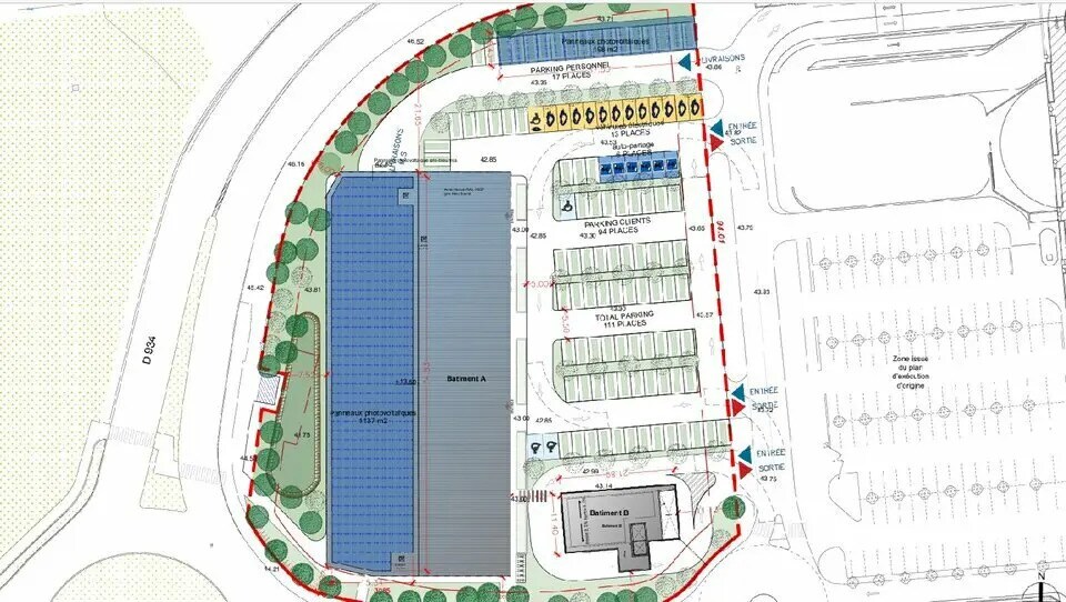 Retail in Chelles to rent - Building Photo - Image 3 of 4