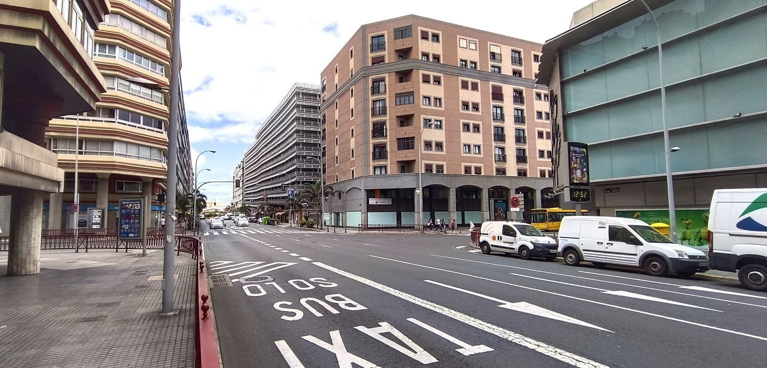 Rafael, 22, Las Palmas de Gran Canaria, Las Palmas to rent Building Photo- Image 1 of 30