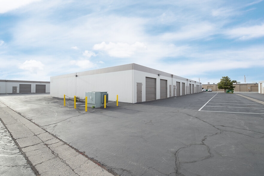 150 Freeport Blvd, Sparks, NV for rent - Building Photo - Image 3 of 10