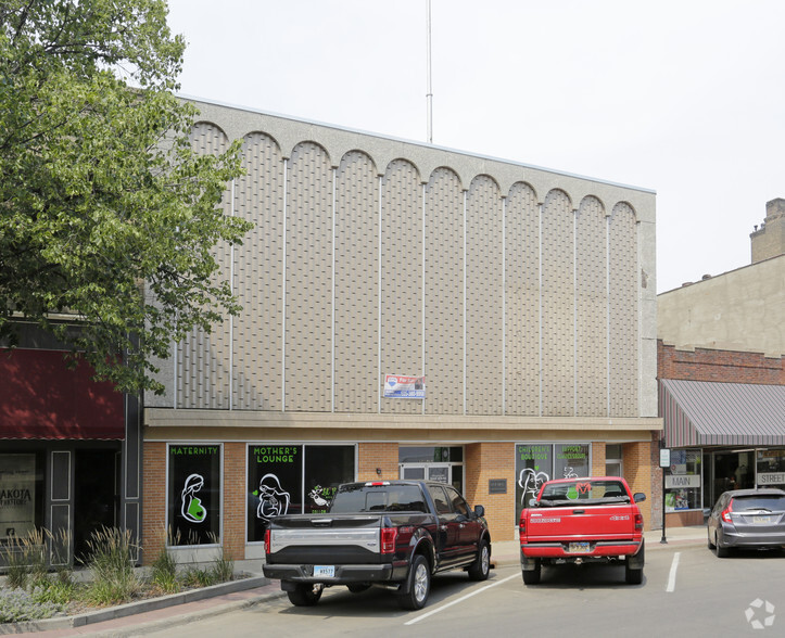 220 S Main St, Aberdeen, SD for sale - Primary Photo - Image 1 of 1