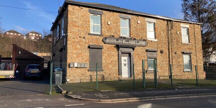 88 Blackburn Rd, Rotherham to rent Building Photo- Image 1 of 7