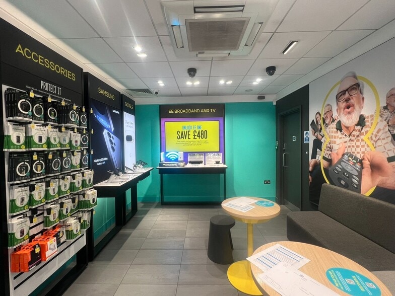 14-22 Effingham St, Rotherham to rent - Interior Photo - Image 2 of 5