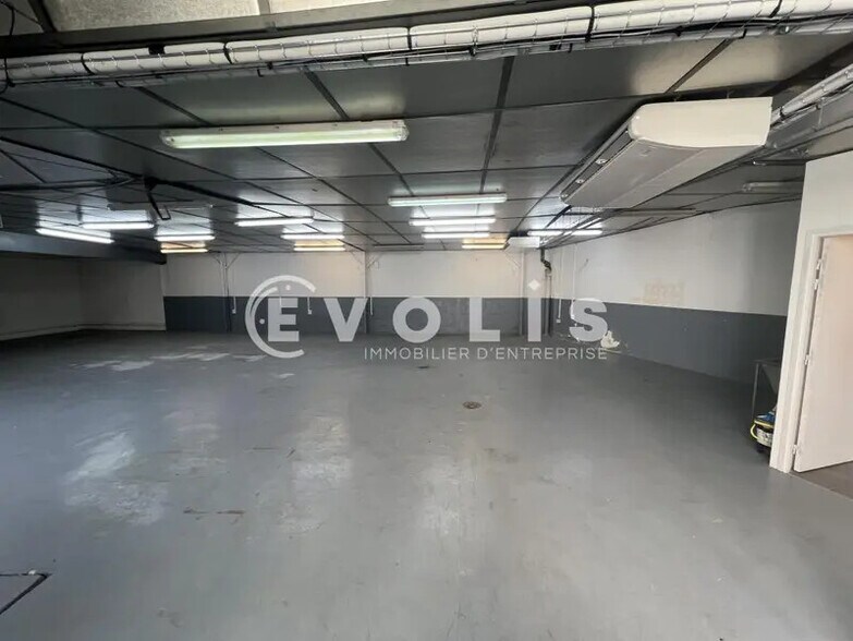 Light Industrial in Saint-Maur-des-Fossés to rent - Interior Photo - Image 3 of 6