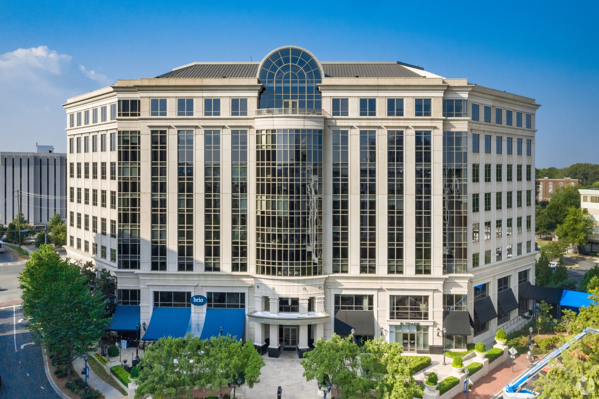 4720 Piedmont Row Dr, Charlotte, NC to rent Primary Photo- Image 1 of 8