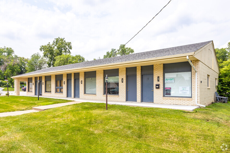 917 9th St, West Des Moines, IA for rent - Building Photo - Image 2 of 3