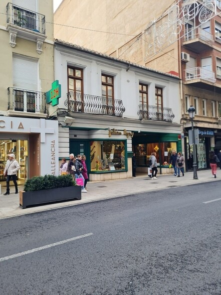 Calle Tesifonte Gallego, 15, Albacete, Albacete to rent - Building Photo - Image 1 of 1