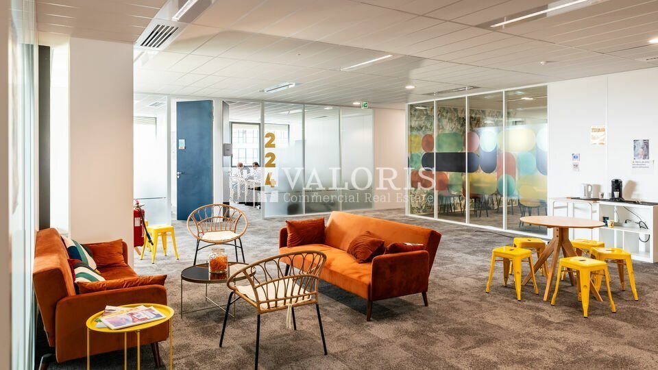 36 Rue Antoine Primat, Villeurbanne to rent - Interior Photo - Image 2 of 8