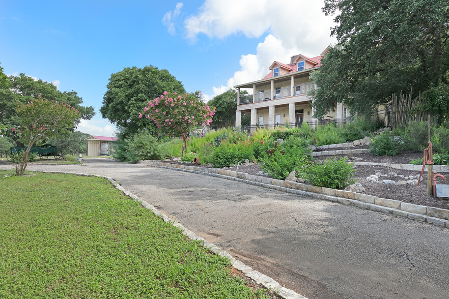 426 State Highway 46 E, Boerne, TX for sale - Building Photo - Image 1 of 1