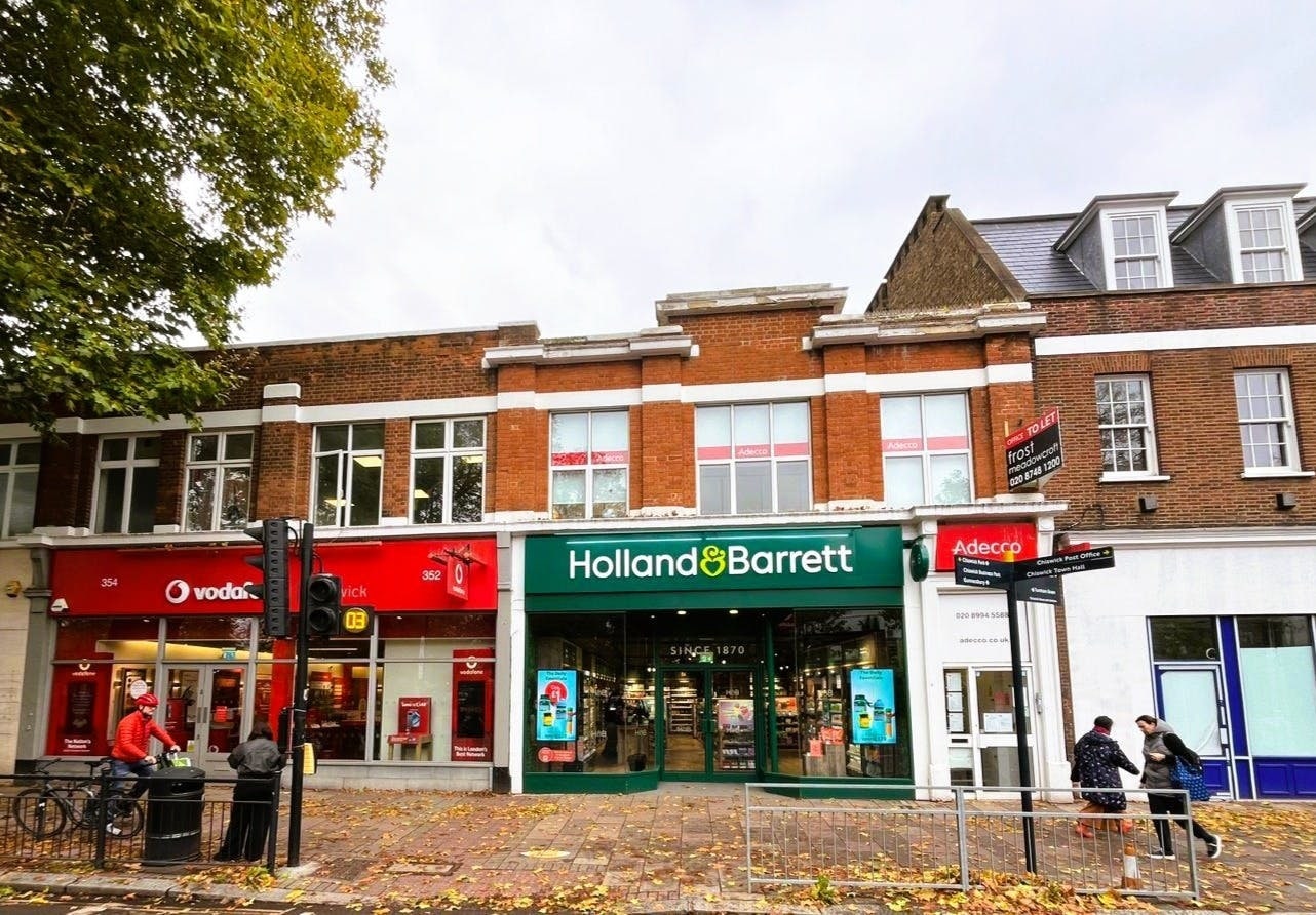 350 Chiswick High Rd, London to rent Building Photo- Image 1 of 10