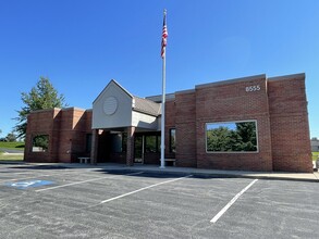 8555 Monrovia St, Lenexa, KS for rent Building Photo- Image 1 of 15