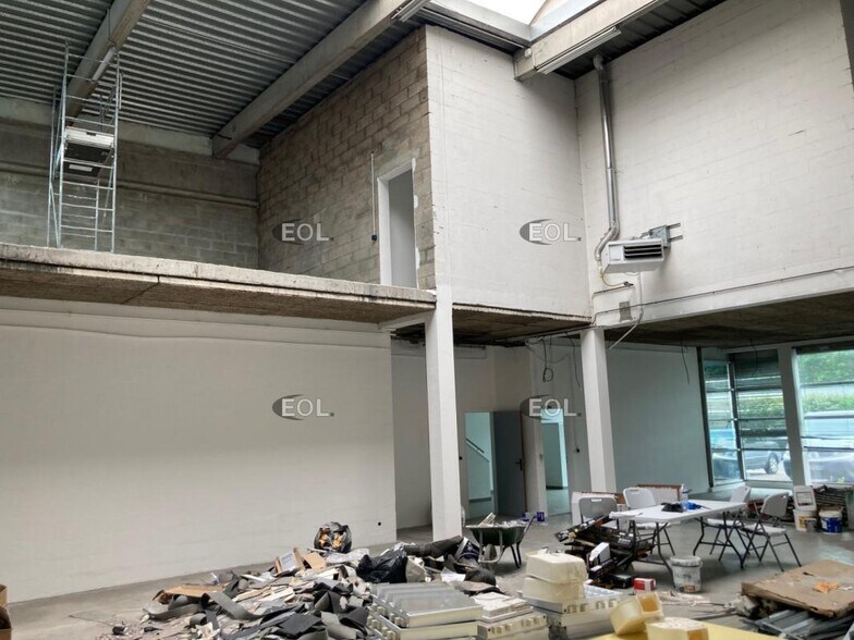 Light Industrial in Valenton to rent - Interior Photo - Image 3 of 6