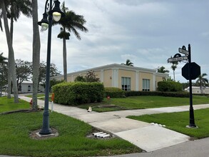 385 14th Ave S, Naples, FL for rent Building Photo- Image 1 of 3