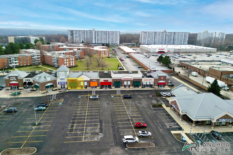 Som Center Rd, Mayfield Heights, OH for rent - Building Photo - Image 1 of 20