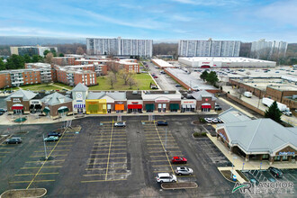 Som Center Rd, Mayfield Heights, OH for rent Building Photo- Image 1 of 21