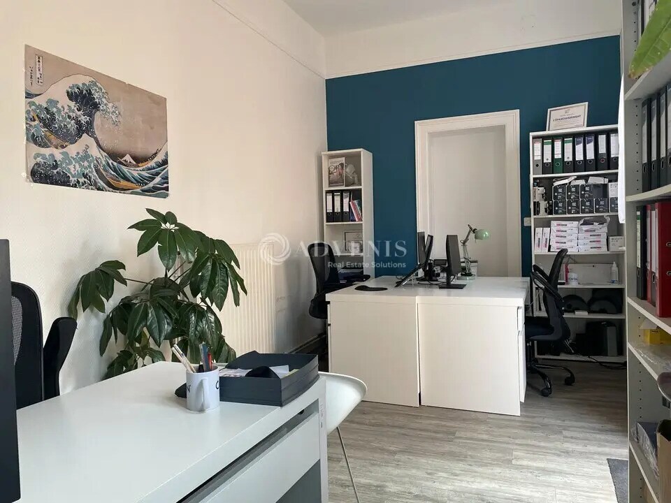 Location Bureaux 70 m² - Photo 1