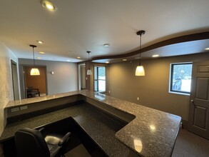 2642 Route 940, Pocono Summit, PA for rent Interior Photo- Image 1 of 9