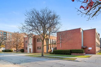 795 Center St, Des Plaines, IL for sale Primary Photo- Image 1 of 5