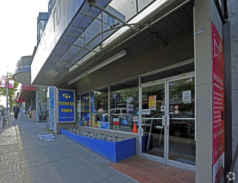 1941-1943 W 4th Ave, Vancouver, BC for rent - Building Photo - Image 3 of 4