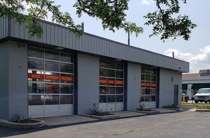 1815 W Wise Rd, Schaumburg 60193 UK