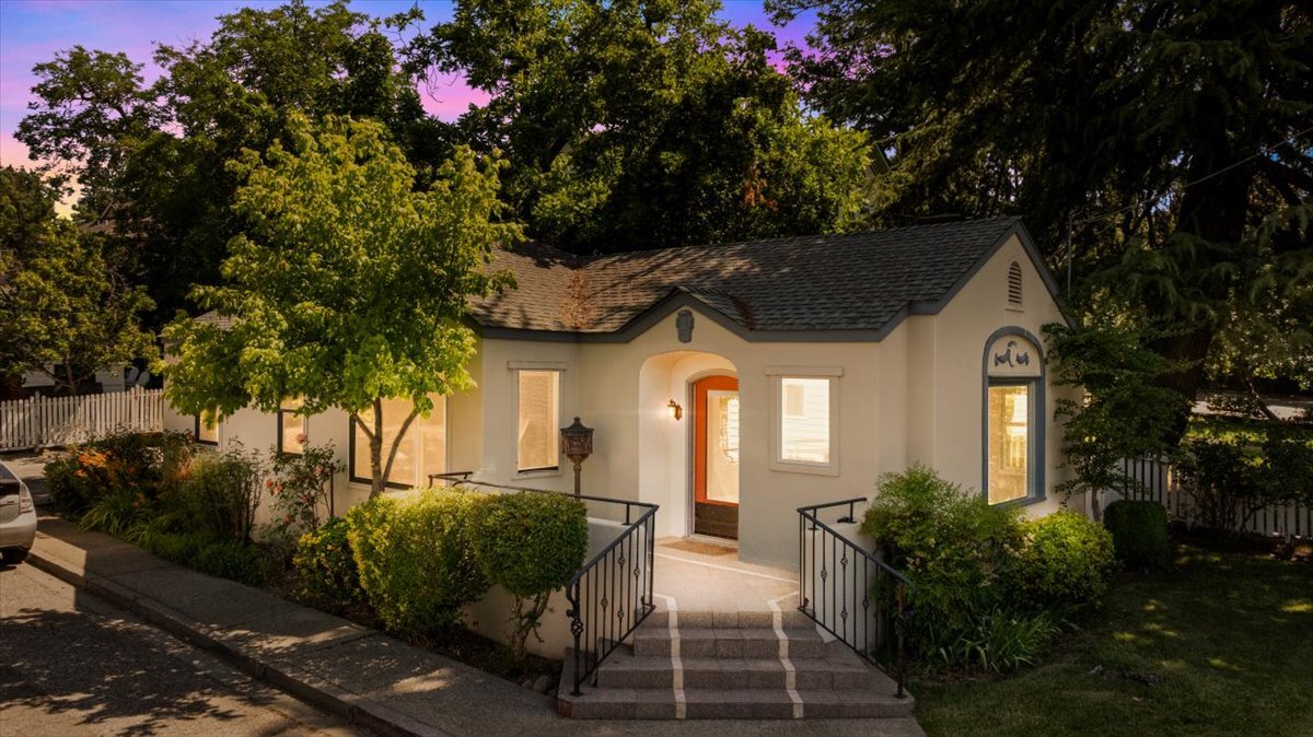 216 Colfax Ave, Grass Valley, CA for sale Primary Photo- Image 1 of 1
