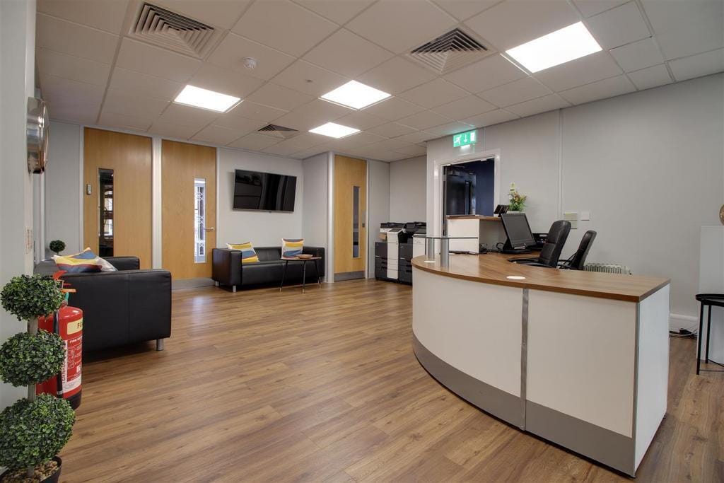 1A-1B Greenfield Cres, Birmingham to rent Interior Photo- Image 1 of 2