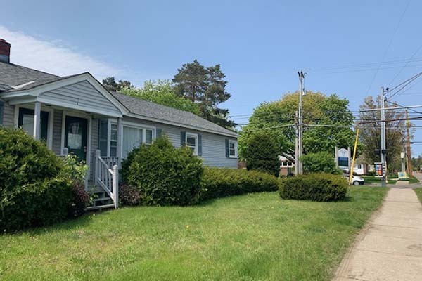 31-33 Patchen Rd, South Burlington, VT for rent - Building Photo - Image 1 of 3