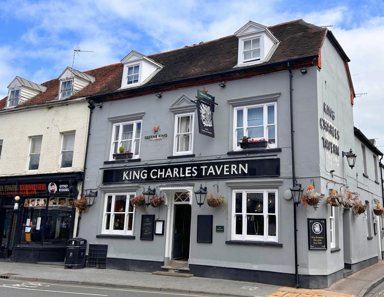 54 Cheap St, Newbury to rent - Building Photo - Image 1 of 1