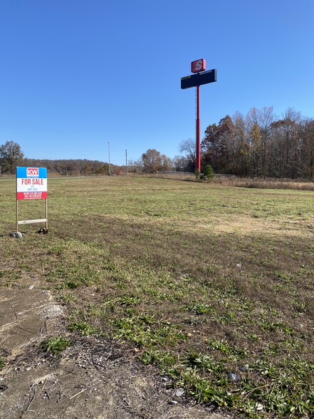 Highway 13, Hurricane Mills, TN for sale - Primary Photo - Image 1 of 4