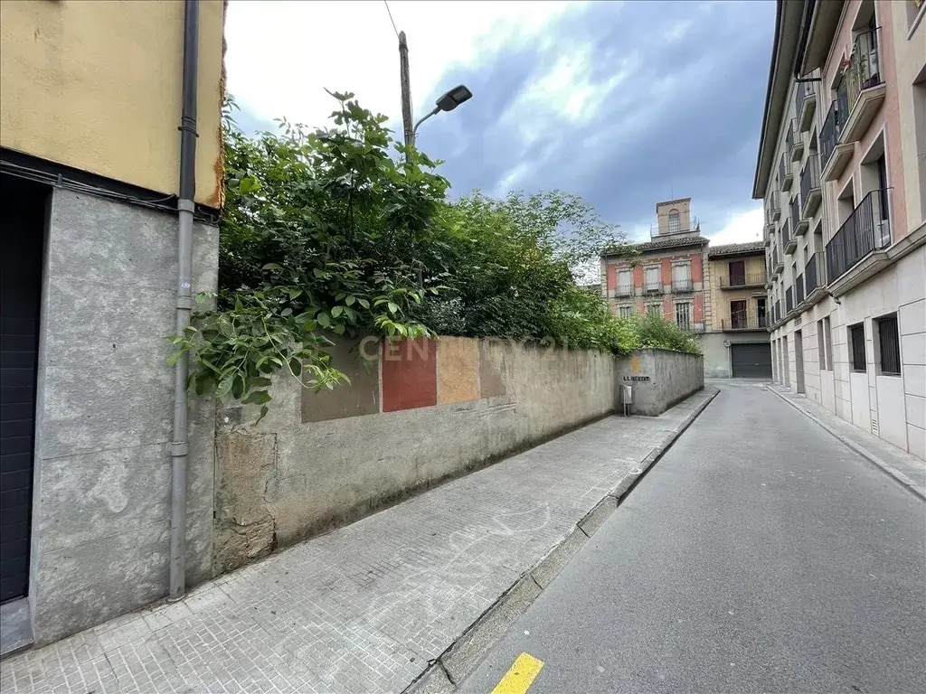 Carrer de la Horta d'en Font, 2, Manlleu, Barcelona for sale Building Photo- Image 1 of 14