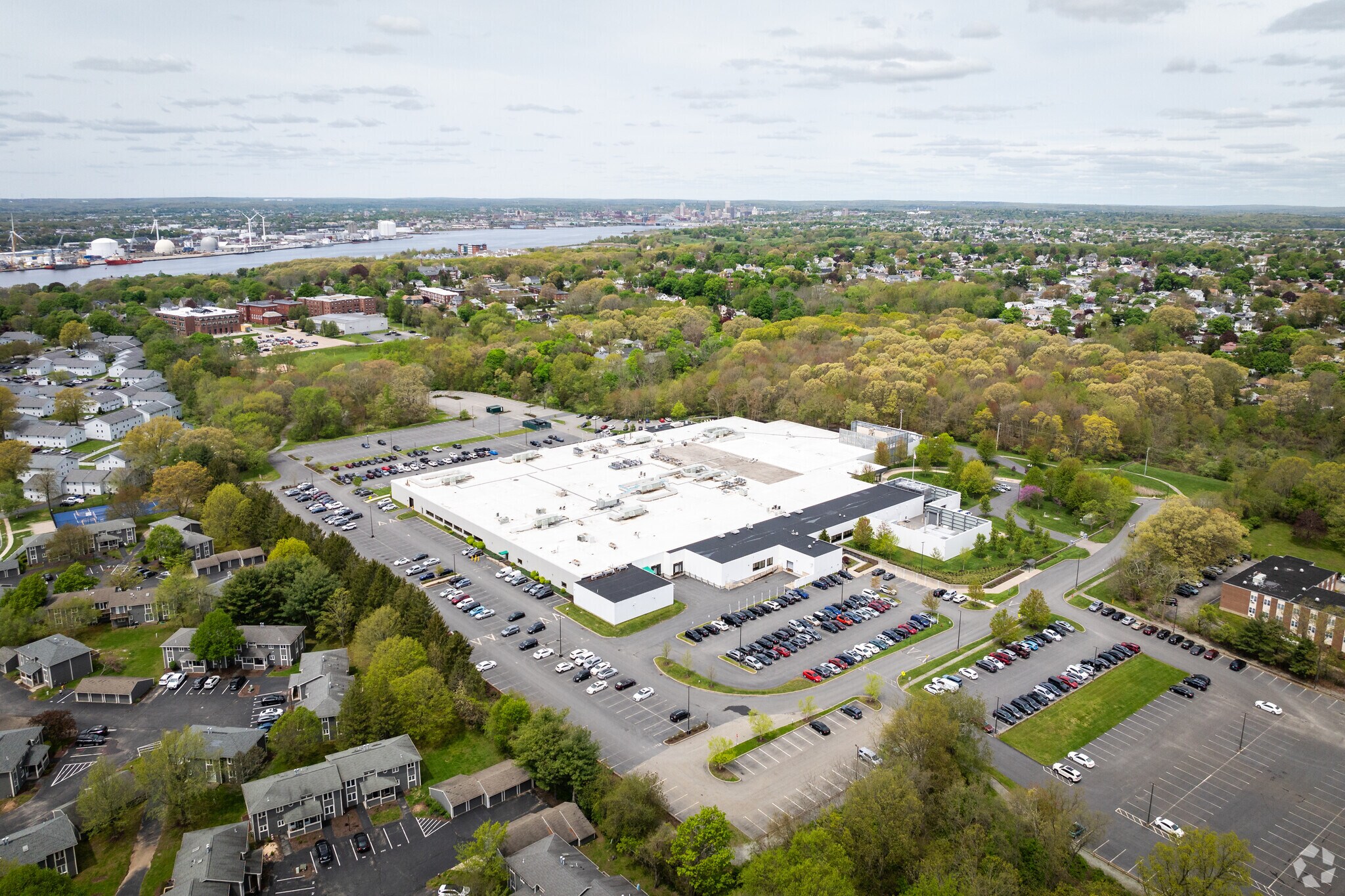 115 Tripps Ln, Riverside, RI to rent Primary Photo- Image 1 of 21