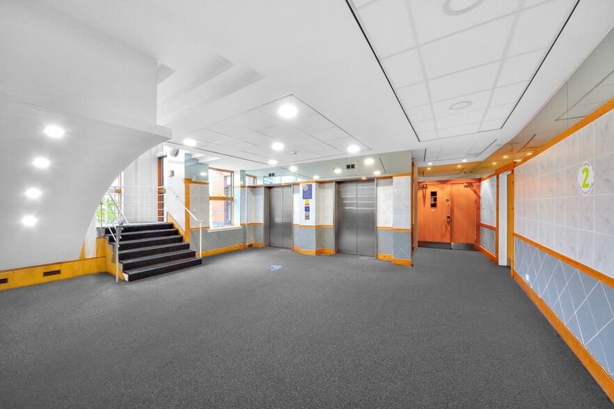 Greenmarket, Dundee to rent - Building Photo - Image 2 of 6